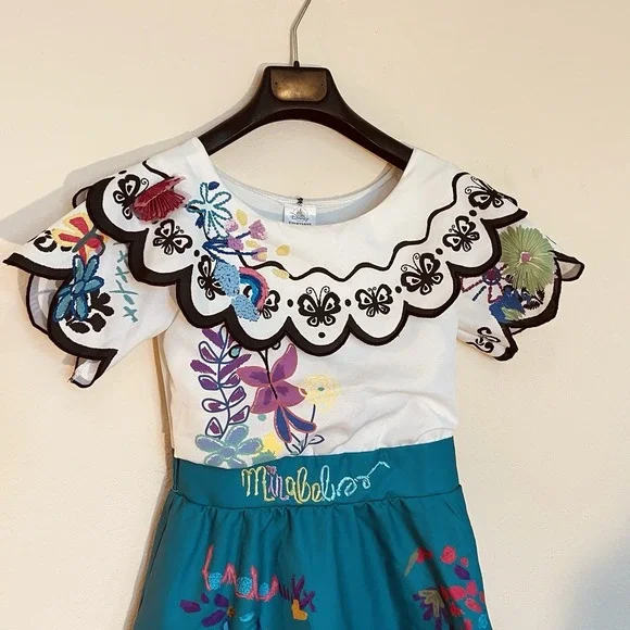 Disney Store Encanto Mirabel Deluxe Costume Dress Girls Size 9/10 - Picture 4 of 15